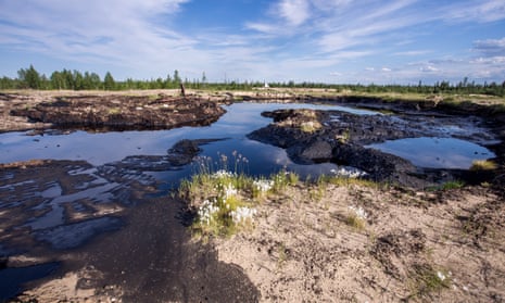 Small but numerous spills in the Komi Republic threaten fish stocks, pasture land and drinking water. 