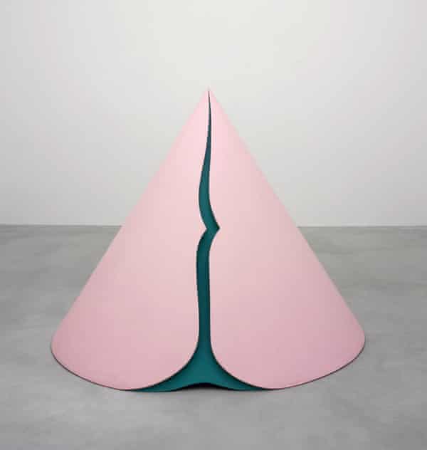 Rosebud, 1962-65, painted fiberglass and wood.