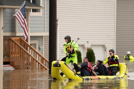 Flooding remains threat in Pacific north-west as Washington declares emergency | US weather | The Guardian