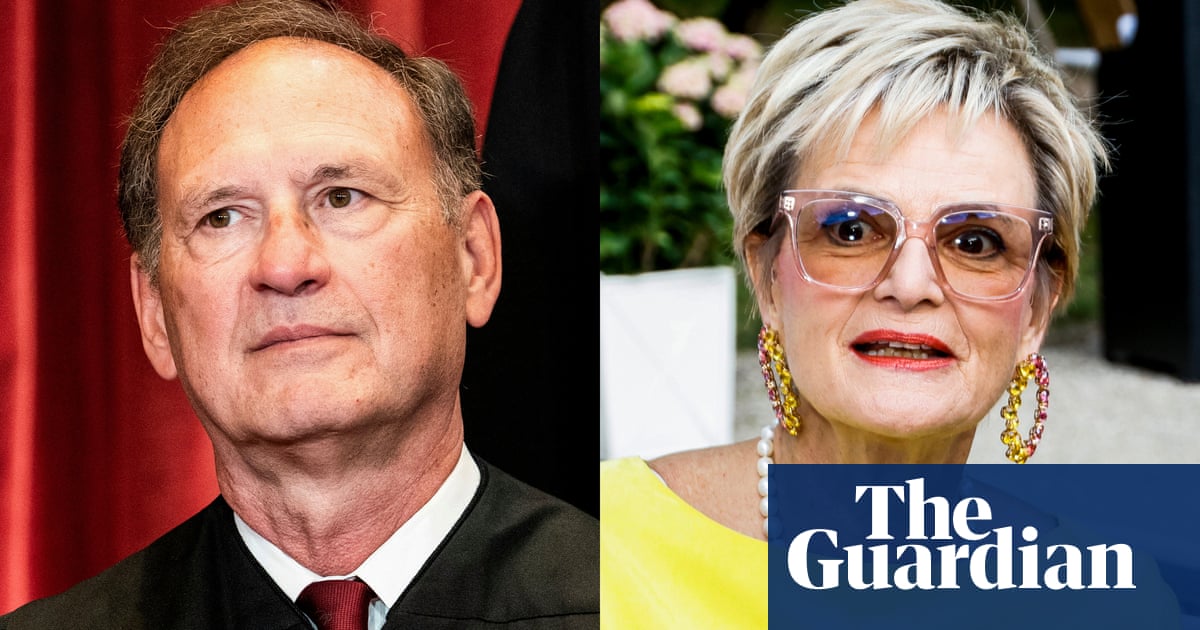 www.theguardian.com