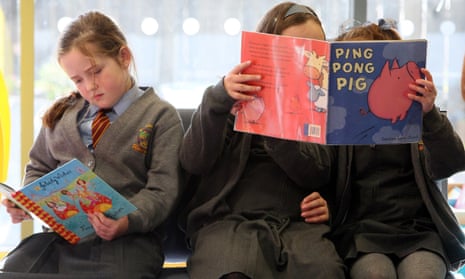 Children read books at primary school