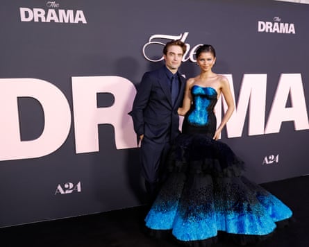 الدراما: الجنس، الأسرار، وتلك المفاجأة الصادمة – ناقش مع الحرق الدراما: الجنس، الأسرار، وتلك المفاجأة الصادمة – ناقش مع الحرق