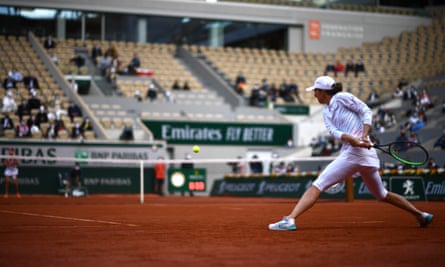 Swiatek takes on Sofia Kenin in the final of the 2020 French Open.