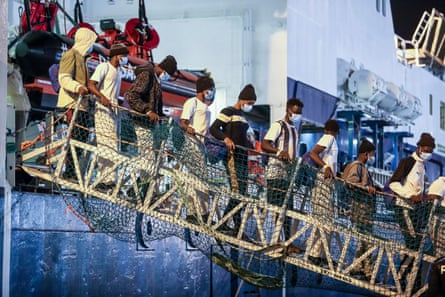 A landing operation for MSF’s Geo Barents ship in Palermo, Italy.