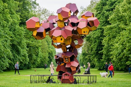 Saraceno’s Cloud Cities: Species of Spaces and Other Pieces, 2023, for 24 cohabiting species, outside the Serpentine Gallery.