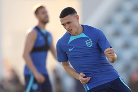 잉글랜드의 Phil Foden: 그가 웨일즈를 상대로 선발할 것인가, 말 것인가?