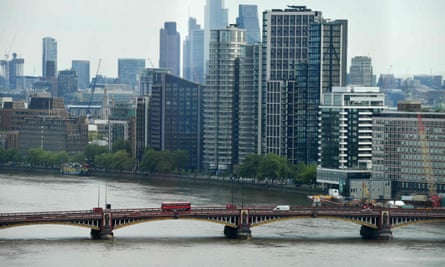 Vauxhall Bridge, which may face traffic restrictions in the near future.