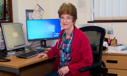 Dr Clare Craik