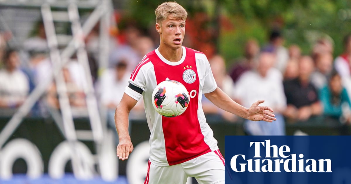 Newcastle close in on signing Ajax generational talent Steur for £23m
