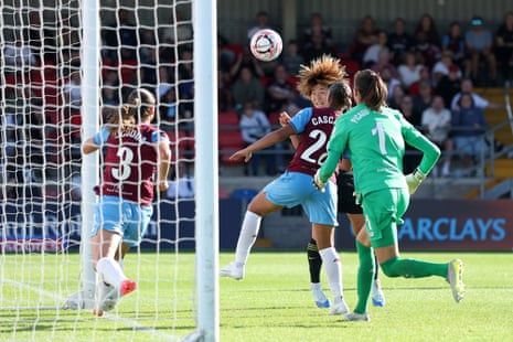 Maika Hamano of Chelsea scores her team's third goal.