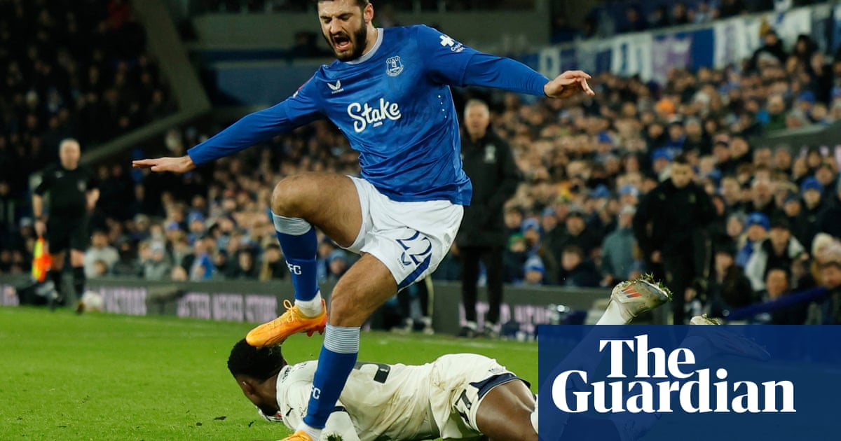 Everton seeks to send Broja back, considers Chelsea loan options