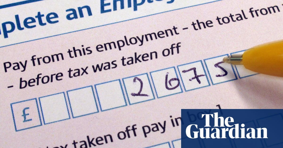HMRC effectively extends self-assessment deadline by a month