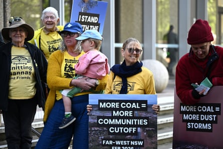 Supporters of the Denman Aberdeen Muswellbrook Scone Healthy Environment Group celebrate the high court win