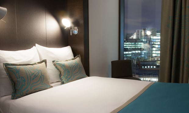 A bedroom at Motel One, Tower Hill.