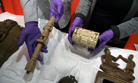 London museum returns looted Benin City artefacts to Nigeria | Museums