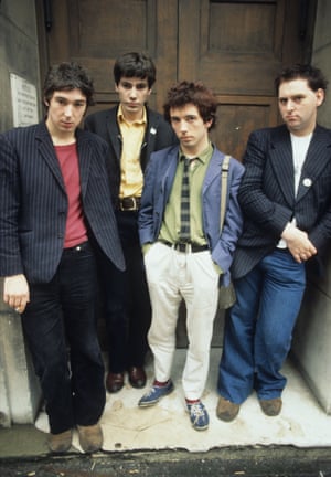 After Devoto left, Buzzcocks continued with Shelley as the lead singer. Here is the lineup in 1977: (from left) Steve Diggle, John Maher, Pete Shelley and Garth Smith