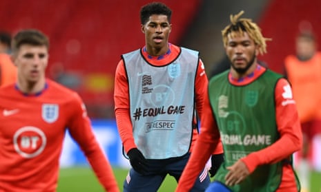 Marcus Rashford with Mason Mount (left) and Reece James (right).