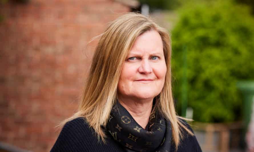 Lyndsay Browne