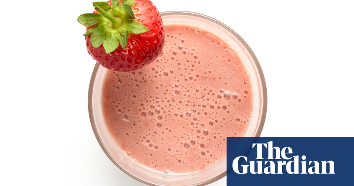 How To Make The Perfect Strawberry Milkshake Recipe Food The Guardian How To Make The Perfect Strawberry Milkshake Recipe Food The Guardian