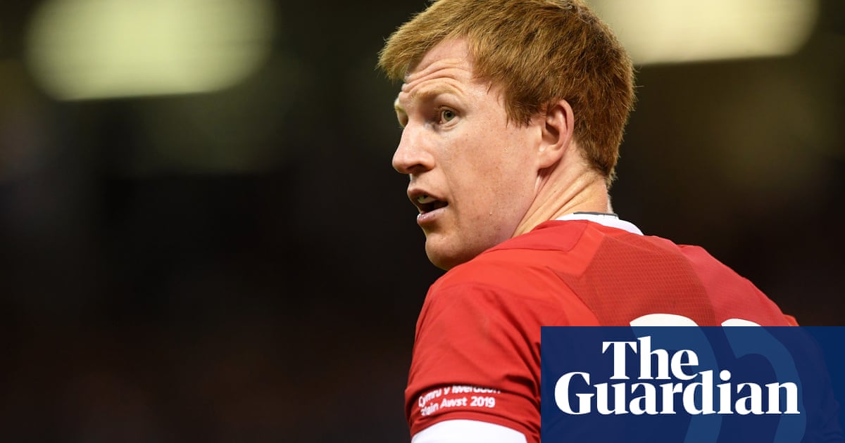 Patchell to start at fly-half for Wales against Ireland as Gatland rings changes