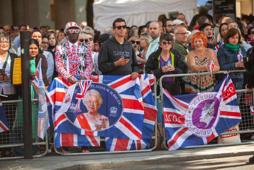 Crowds gather outside St Paul’s Cathedral in London.