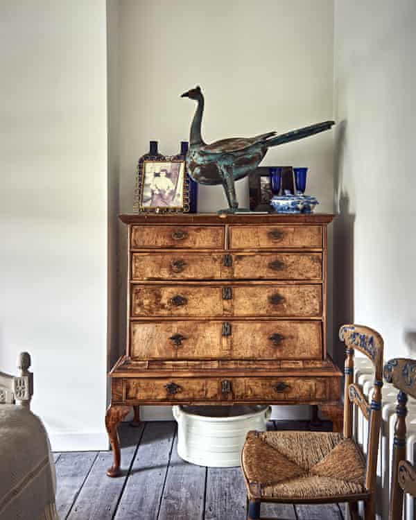 Curio Collection: antique furniture and beautiful antique pieces.