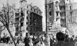 ¿Una necesidad trágica? ... La invasión de Hungría por la URSS en 1956 fue respaldada por el partido comunista británico