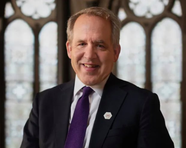 El impuesto sobre las tasas de matrícula de los estudiantes internacionales no beneficia al Reino Unido, afirma el rector de una prestigiosa universidad. El impuesto sobre las tasas de matrícula de los estudiantes internacionales no beneficia al Reino Unido, afirma el rector de una prestigiosa universidad.