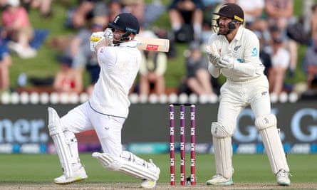 Ben Duckett au bâton lors de la deuxième manche de l'Angleterre du deuxième test dramatique contre la Nouvelle-Zélande