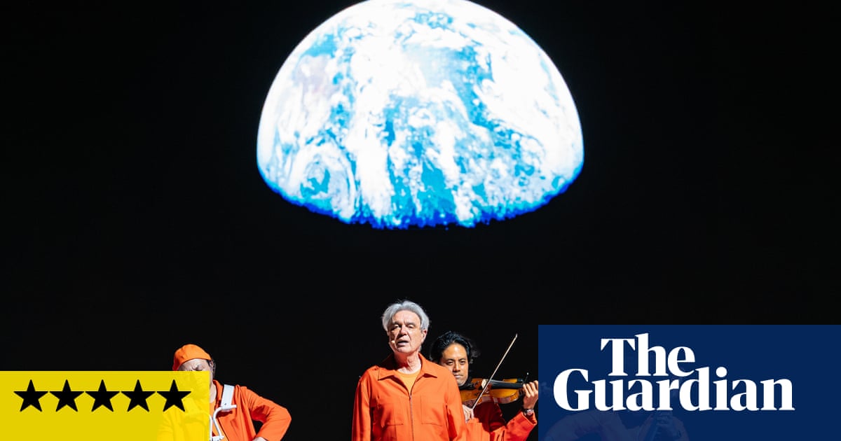 David Byrne review hope, humanity and dancing in a superbly paced and choreographed show