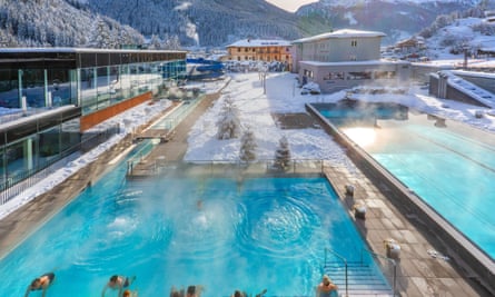 Felsentherme thermal spa, snow, mountains, Bad Gastein.