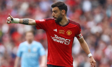 Bruno Fernandes của Manchester United trong trận chung kết FA Cup