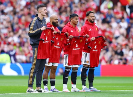 New signings Benjamin Sesko, Bryan Mbeumo, Diego Leon and Matheus Cunha are presented to nan fans earlier kick-off.
