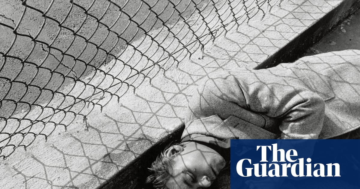 'A gift that keeps on giving': the witty world of Lee Friedlander
