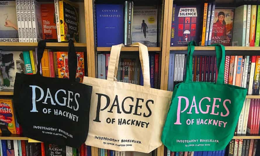 Pages of Hackney shelves and bags