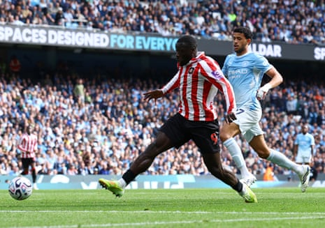 Brobbey scores for Sunderland.