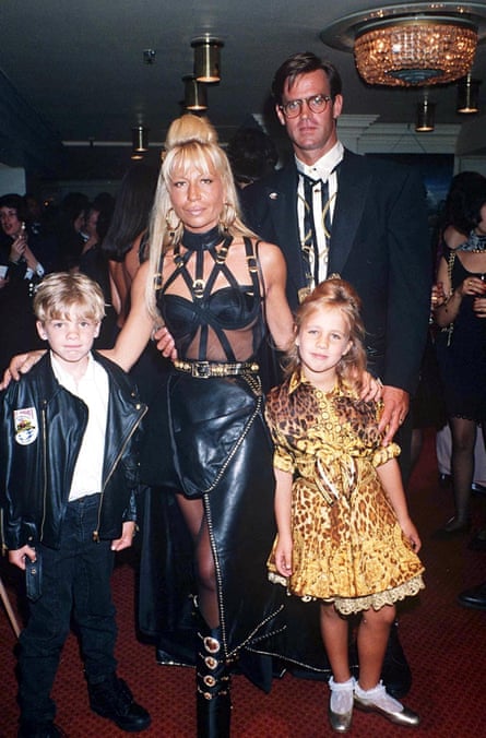 Donatella and her husband Paul Beck and their children in 1992.