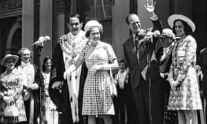 Words Between Queen And Pms Should Remain Private Palace Says Australia News The Guardian