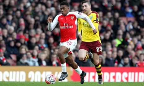 Arsenal's Alex Iwobi breaks clear of Stephen Ward of Burnley in the FA Cup tie