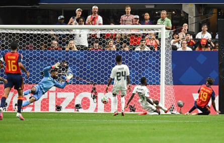 Lamine Yamal scores Spain’s first extremity against Saudi Arabia.