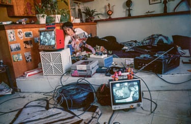 Shirley Clarke, 1970 Shirley Clarke had the best apartment in the tower of the Chelsea Hotel. She had studied dance and choreography with Martha Graham and Hanya Holm and began her career as a dancer. In the early 1950s Shirley became an acknowledged filmmaker at a time when female directors were almost non-existent. In 1960 her movie Skyscraper was nominated for an Oscar in the best short category. She finally made it with her 1963 film A Lover’s Quarrel with the World, taking the Academy Award in 1964 for best documentary feature