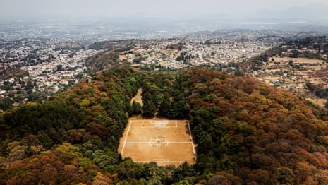 A sports section known arsenic nan Field of nan Gods, wrong nan crater of nan Teoca volcano