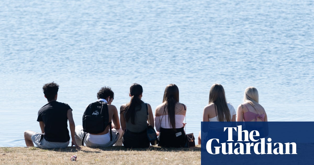 UK teens believe they will have harder lives than their parents, research finds | Young people | The Guardian