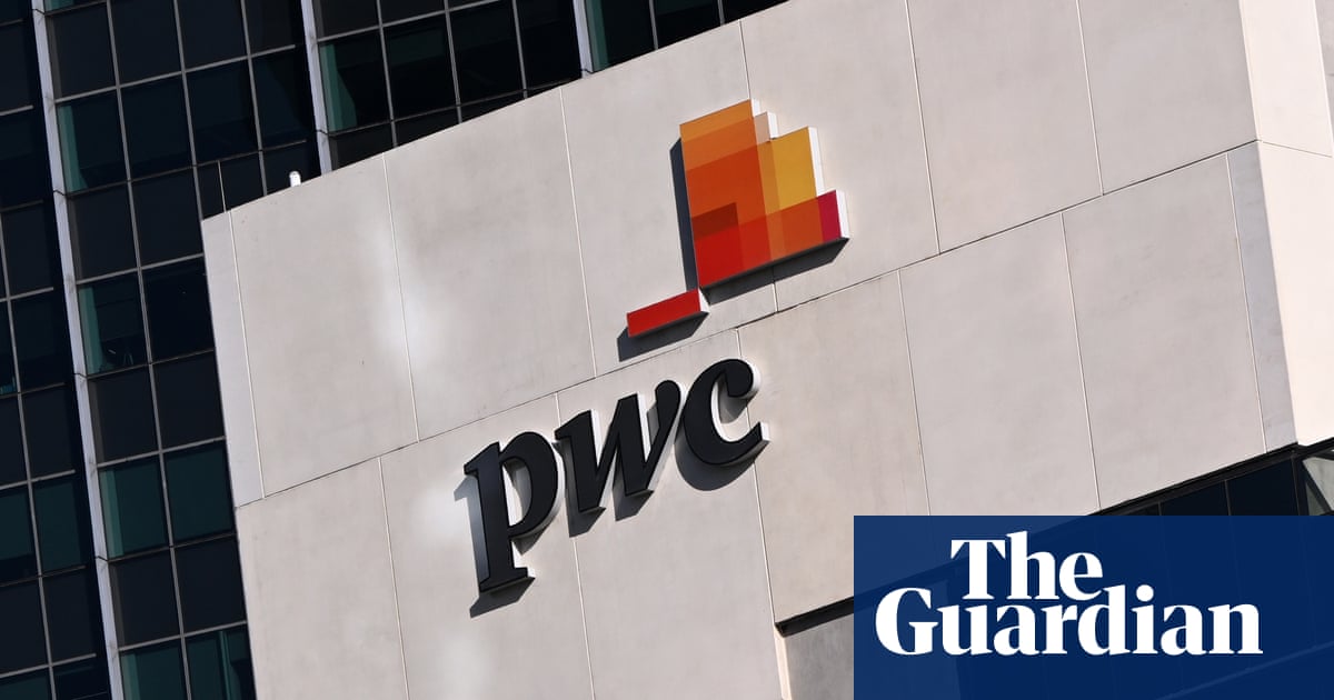 PwC to repay $800,000 for work on robodebt after damning royal commission report