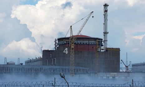 A view shows the Zaporizhzhia Nuclear Power Plant in the course of Ukraine-Russia conflict outside the Russian-controlled city of Enerhodar in the Zaporizhzhia region, Ukraine August 4, 2022. REUTERS/Alexander Ermochenko/File Photo