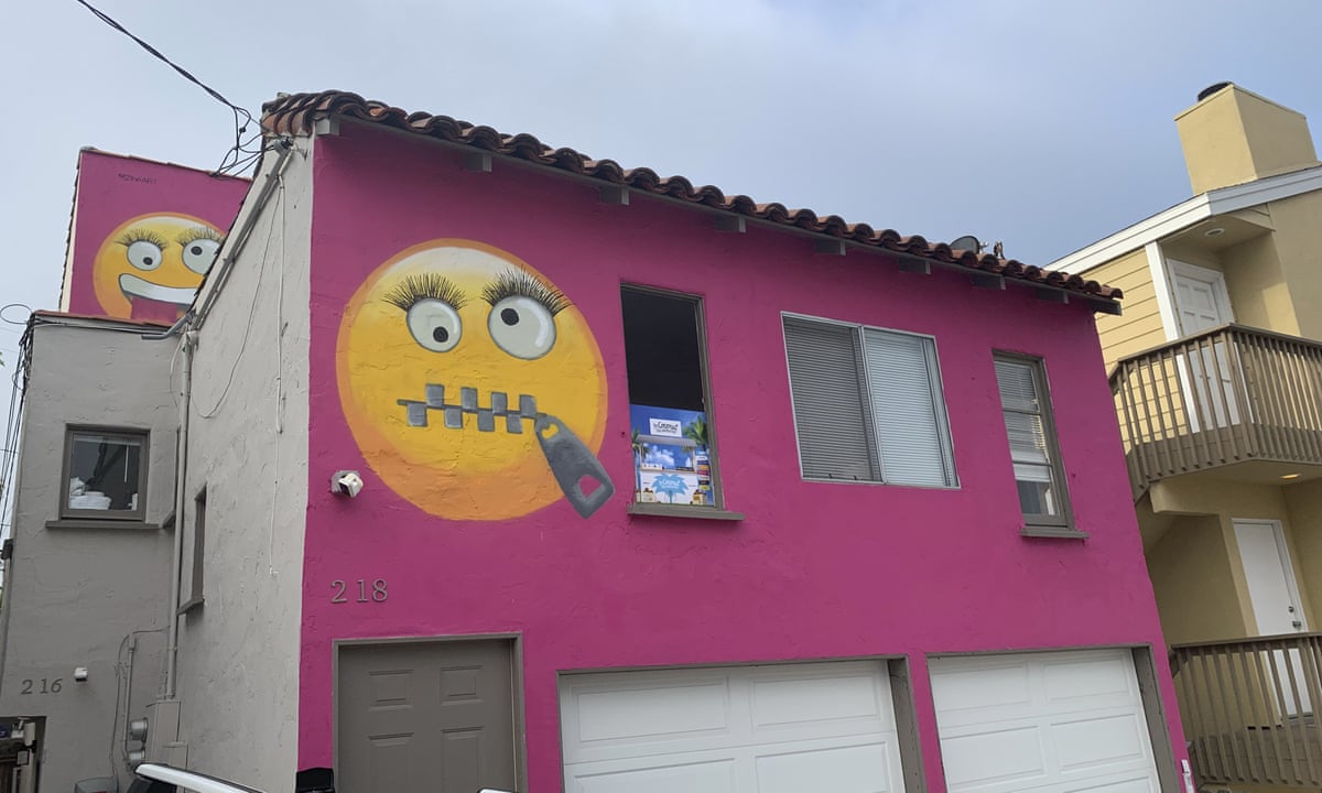 Get The Hot Pink Emoji House And The Problem Of Airbnb Neighbors From For Free Wallpaper The Hot Pink Emoji House And The Problem Of Airbnb Neighbors From For Android