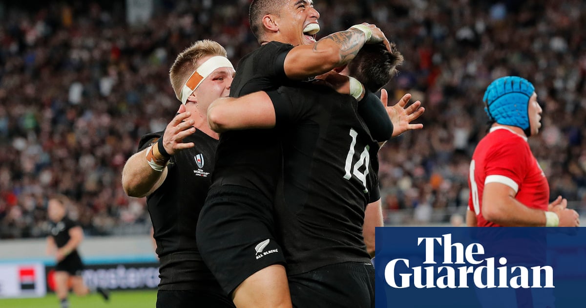 New Zealand swat Wales aside to win Rugby World Cup bronze final