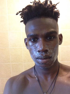 Selfie of model Ola Adeyemi with a face scrub on