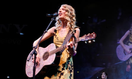 Taylor Swift performing in 2010.