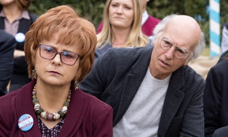 Larry with Irma (Tracey Ullman).